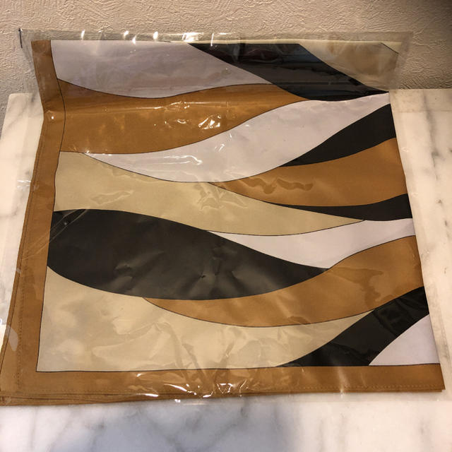 セルフォードのスカーフ レディースのファッション小物(バンダナ/スカーフ)の商品写真