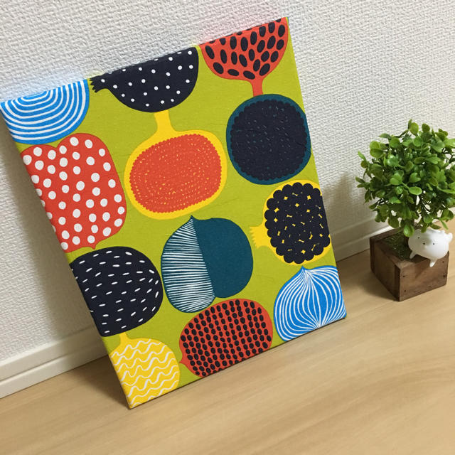 marimekko(マリメッコ)のハンドメイド marimekko インテリアパネル デコパージュ ハンドメイドのインテリア/家具(インテリア雑貨)の商品写真