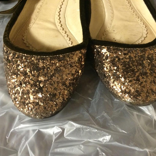 ROSE BUD(ローズバッド)のキラキラ⭐️ペタンコシューズ ゴールド レディースの靴/シューズ(サンダル)の商品写真