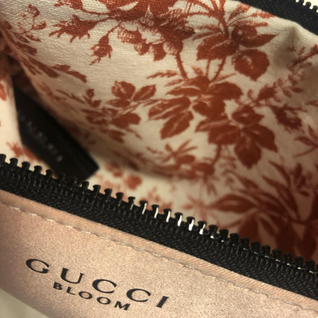 Gucci(グッチ)の GUCCI BLOOM グッチ ブルーム 100ml  コスメ/美容の香水(香水(女性用))の商品写真