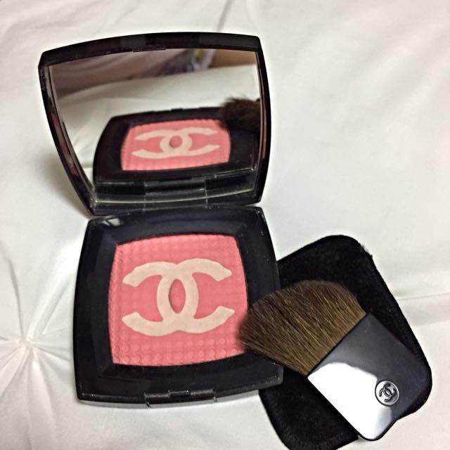 CHANEL(シャネル)のシャネル♡限定色フェイスパウダー コスメ/美容のベースメイク/化粧品(フェイスパウダー)の商品写真