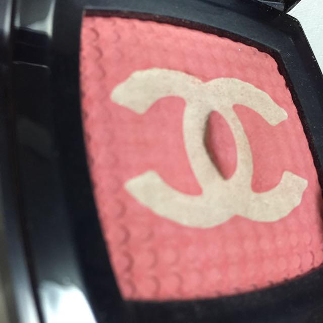 CHANEL(シャネル)のシャネル♡限定色フェイスパウダー コスメ/美容のベースメイク/化粧品(フェイスパウダー)の商品写真