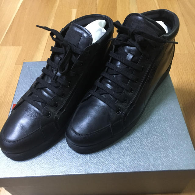 超美品 PRADA - PRADA ハイカット レザー スニーカー スニーカー - www