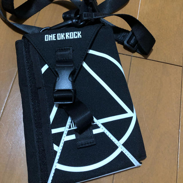 ONE OK ROCK(ワンオクロック)のONE OK ROCK 渚園 エンタメ/ホビーのタレントグッズ(ミュージシャン)の商品写真