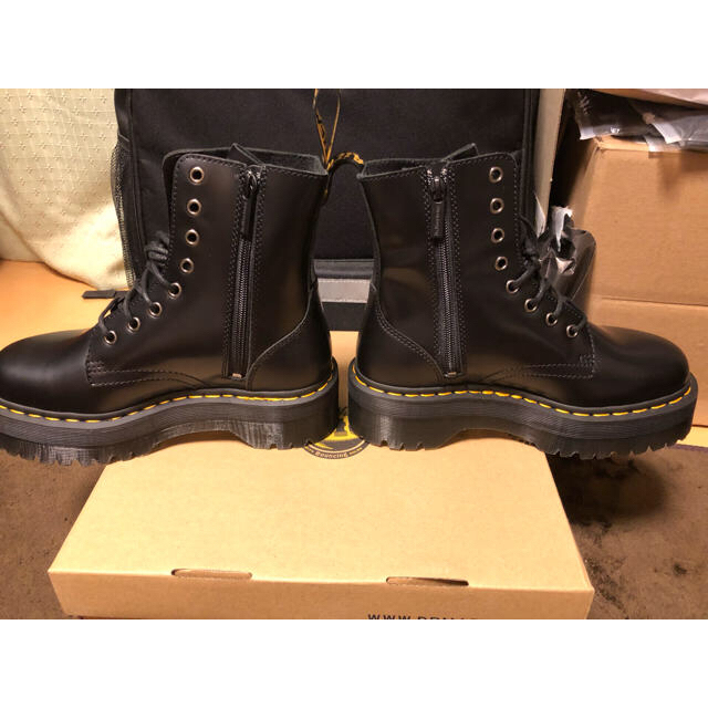 Dr.Martens(ドクターマーチン)の新品 ドクターマーチン Dr.Martens 8ホール jadon 厚底 黒 レディースの靴/シューズ(ブーツ)の商品写真