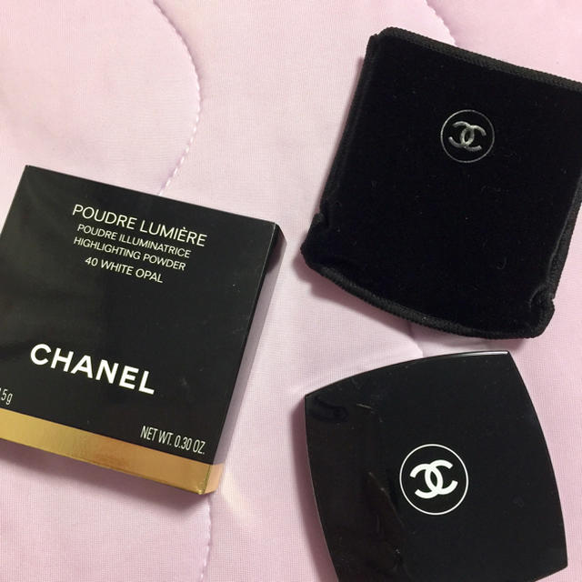 新品未使用   CHANEL プードゥル ルミエール 40 ホワイト オパール