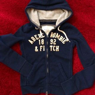 アバクロンビーアンドフィッチ(Abercrombie&Fitch)のアバクロ パーカー  9/30取り置き中(パーカー)