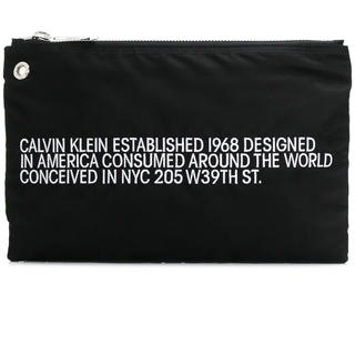 CALVIN KLEIN 205W39NYC スローガン クラッチバッグ