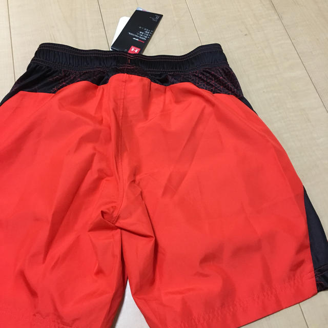 UNDER ARMOUR(アンダーアーマー)の新品 アンダーアーマー  ハーフパンツ 145-155 キッズ/ベビー/マタニティのキッズ服男の子用(90cm~)(パンツ/スパッツ)の商品写真