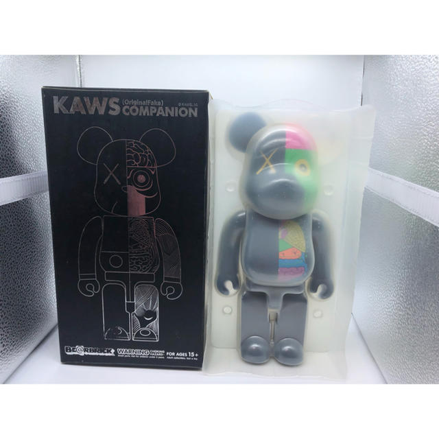 ベアブリック KAWS 人体模型400％Original Fakeエンタメ/ホビー