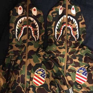 アベイシングエイプ(A BATHING APE)のBape football hoodie(パーカー)