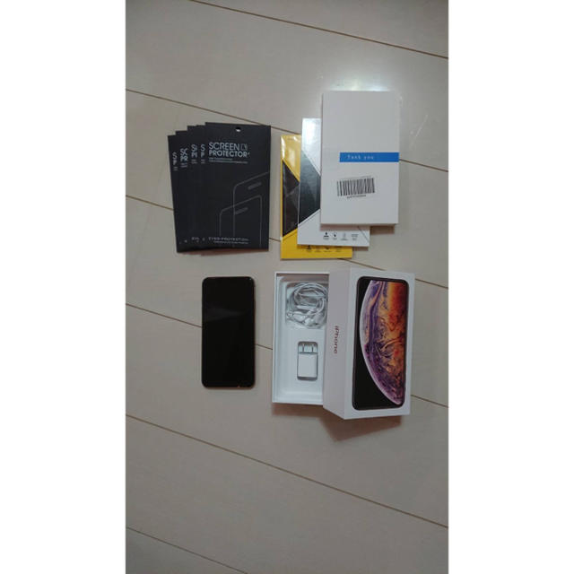 美品★iPhone Xs Max Gold 64GB docomoスマートフォン/携帯電話