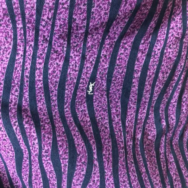 Yves Saint Laurent Beaute(イヴサンローランボーテ)のYSL イヴサンローラン スカート 紫 ゼブラ レディースのスカート(ひざ丈スカート)の商品写真