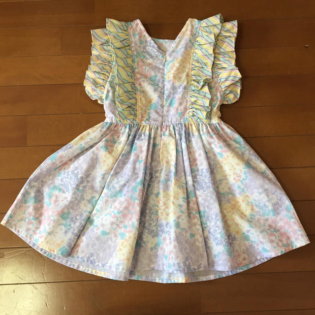 fafa(フェフェ)のfafa  パステルフラワー ワンピース キッズ/ベビー/マタニティのキッズ服女の子用(90cm~)(ワンピース)の商品写真