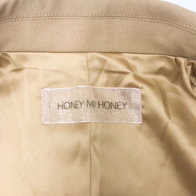 Honey mi Honey(ハニーミーハニー)のチュール付きテーラードジャケット　honey mi honey レディースのジャケット/アウター(テーラードジャケット)の商品写真