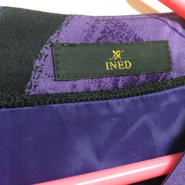 INED(イネド)のイネド 上品❤️ワンピース レディースのワンピース(ひざ丈ワンピース)の商品写真
