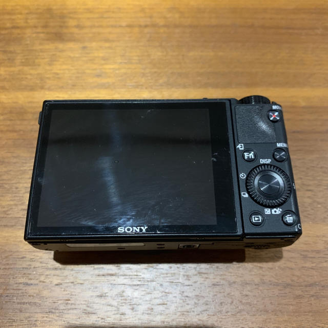 SONY(ソニー)のSONY 高級コンデジ RX100M5 スマホ/家電/カメラのカメラ(コンパクトデジタルカメラ)の商品写真