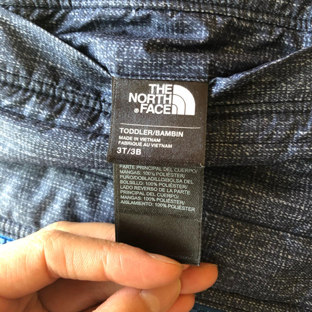 THE NORTH FACE(ザノースフェイス)のノースフェイスキッズ キッズ/ベビー/マタニティのキッズ服男の子用(90cm~)(ジャケット/上着)の商品写真