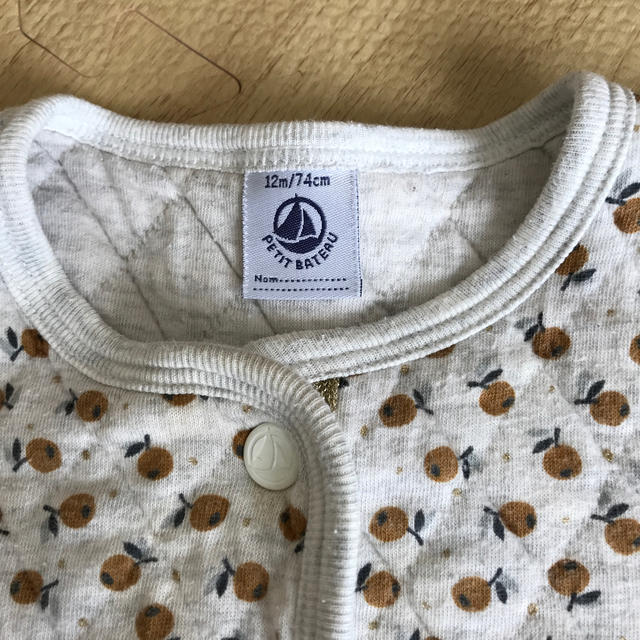 PETIT BATEAU(プチバトー)のプチバトー☆キルティングカーディガン キッズ/ベビー/マタニティのベビー服(~85cm)(カーディガン/ボレロ)の商品写真