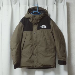 ザノースフェイス(THE NORTH FACE)のノースフェイス　マウンテンダウンジャケット　ビーチグリーン　Ｍ　直営店購入(ダウンジャケット)