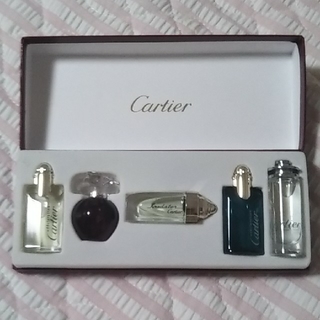 カルティエ(Cartier)の★Cartier カルティエ「ミニ香水5本セット」★(香水(女性用))