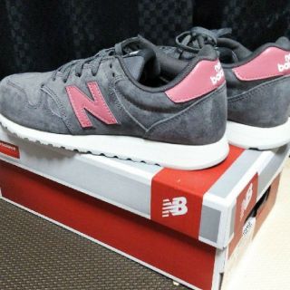 ニューバランス(New Balance)のえり様専用！！【新品】ニューバランス スニーカー（グレー×ピンク:23cm）(スニーカー)