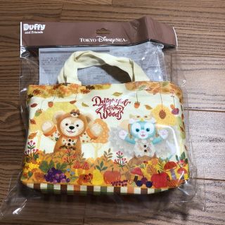 ダッフィー(ダッフィー)の【値下げ】新品・未開封★ダッフィーたちの秋のぼうけん★安納芋クッキー★バッグ(キャラクターグッズ)