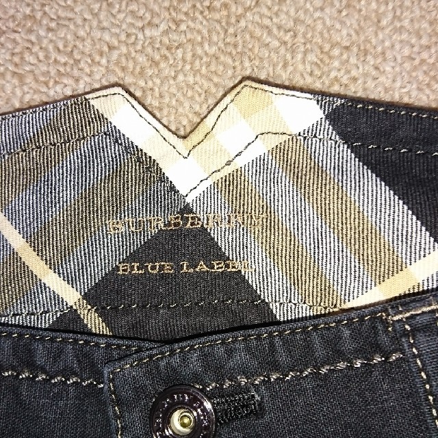 BURBERRY BLUE LABEL(バーバリーブルーレーベル)の【値下げ】BURBERRY BLUE LABEL カーゴパンツ レディースのパンツ(ワークパンツ/カーゴパンツ)の商品写真