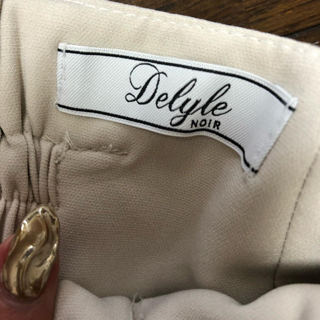 Delyle NOIR(デイライルノアール)のDelyle NOIR ハイウエストパンツ レディースのパンツ(ショートパンツ)の商品写真