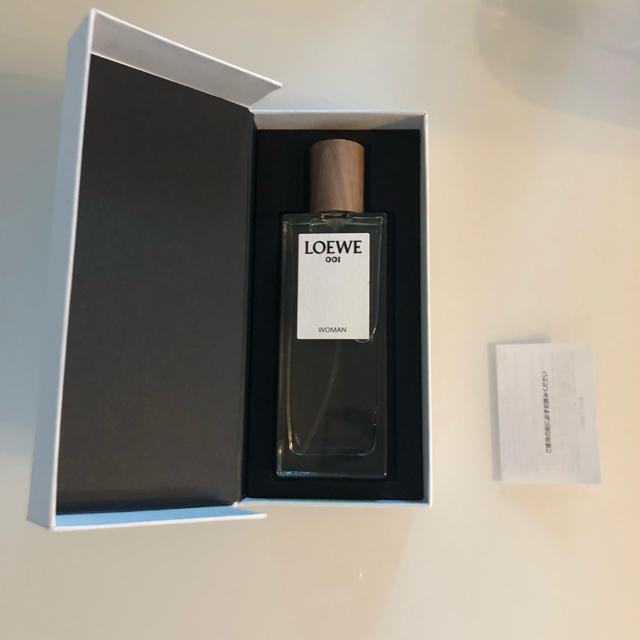 Loewe Loewe ロエベ 001 Womanの通販 By Yuumi S Shop ロエベならラクマ Loewe Loewe ロエベ 001 Womanの通販 By Yuumi S Shop ロエベならラクマ
