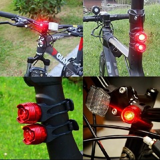 ■送料込価格■自転車バックライト１個(電池入)■テールランプ、警告灯、安全確保(パーツ)