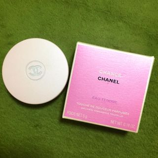 シャネル(CHANEL)のチャンス オー タンドゥル ジェルパフューム コンパクト(香水(女性用))