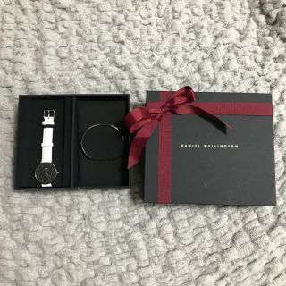 ダニエルウェリントン(Daniel Wellington)の［箱付き！］danielwellington ウォッチ&バングルセット(腕時計)