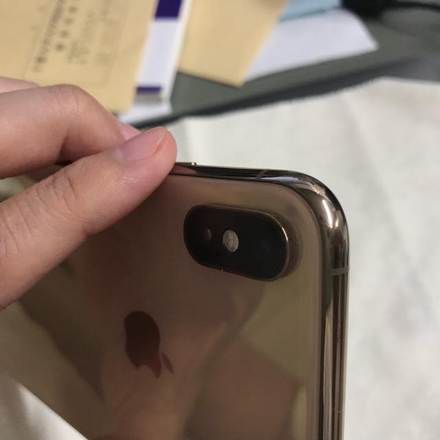 iPhone(アイフォーン)の美品iPhone XS Max 256GBゴールド 中古 ドコモ版シムフリー スマホ/家電/カメラのスマートフォン/携帯電話(スマートフォン本体)の商品写真