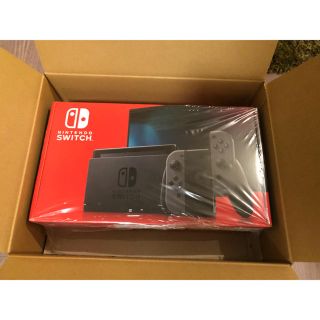 ニンテンドースイッチ(Nintendo Switch)のニンテンドースイッチ 本体 新型 任天堂 Nintendo switch グレー(家庭用ゲーム機本体)