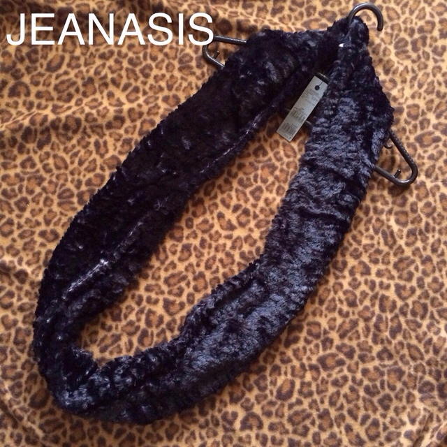 JEANASIS(ジーナシス)の新品 フェイクファーロングスヌード 黒 レディースのファッション小物(スヌード)の商品写真