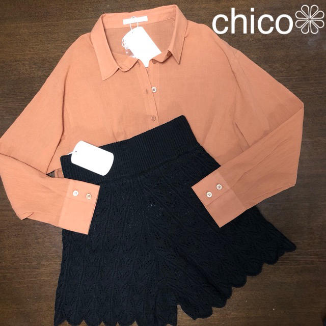 who's who Chico(フーズフーチコ)の新品❁﻿フーズフーチコ 裾ドロストシャツ レディースのトップス(シャツ/ブラウス(長袖/七分))の商品写真