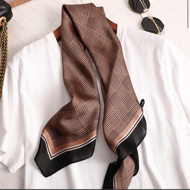 TODAYFUL(トゥデイフル)の新品 新作 千鳥格子 スカーフ 韓国 インポート ブラウン レディースのファッション小物(バンダナ/スカーフ)の商品写真
