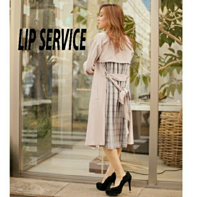 LIP SERVICE - 【新品】LIP SERVICE 2WAY切替トレンチコートの通販 by クローバー(*˙˘˙*)ஐ's shop