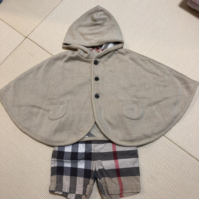 BURBERRY(バーバリー)の未使用 バーバリー ポンチョリバーシブル キッズ/ベビー/マタニティのベビー服(~85cm)(ジャケット/コート)の商品写真