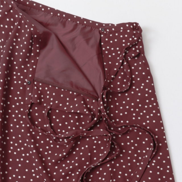 ROSSO(ロッソ)のドット柄リボンスカート レディースのスカート(ひざ丈スカート)の商品写真