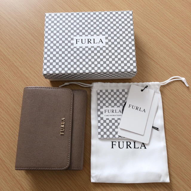 美品 FURLA 財布