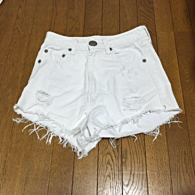 MURUA(ムルーア)のMURUAハイウエストショーパン♡値下げ レディースのパンツ(ショートパンツ)の商品写真