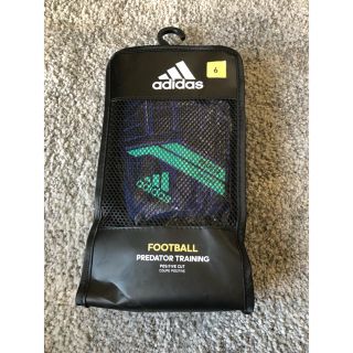 アディダス(adidas)の「新品未使用」サッカーグローブ キッズ サイズ6号　小学低学年(その他)