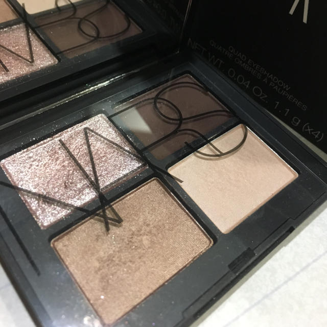 NARS(ナーズ)のnars クワッドアイシャドー3970 コスメ/美容のベースメイク/化粧品(アイシャドウ)の商品写真