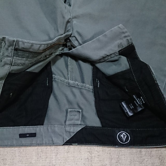 volcom(ボルコム)のvolcom チノパンツ メンズのパンツ(チノパン)の商品写真