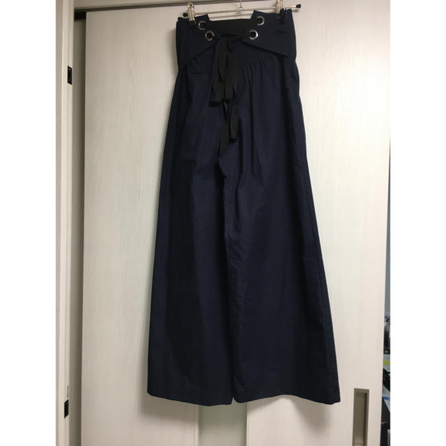 ZARA(ザラ)の一度のみ着用ザラZARAレースアップワイドパンツ レディースのパンツ(カジュアルパンツ)の商品写真