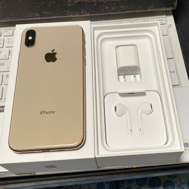 美品》《SIMロック解除済》iPhoneXS 64GB ゴールド-