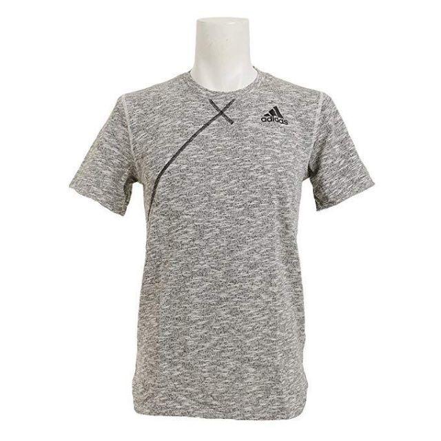 adidas(アディダス)の（新品）アディダス　Tシャツ　 メンズのトップス(Tシャツ/カットソー(半袖/袖なし))の商品写真