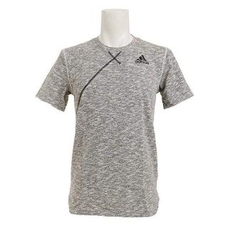 アディダス(adidas)の（新品）アディダス　Tシャツ　(Tシャツ/カットソー(半袖/袖なし))